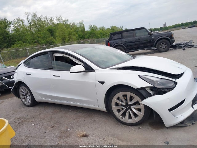 2023 Tesla Model 3 Rear-wheel Drive მანქანა იყიდება აუქციონზე, vin: 5YJ3E1EA1PF438382, აუქციონის ნომერი: 44911055