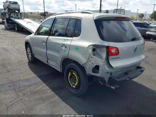 2011 Volkswagen Tiguan Se მანქანა იყიდება აუქციონზე, vin: WVGBV7AX7BW562407, აუქციონის ნომერი: 44911081