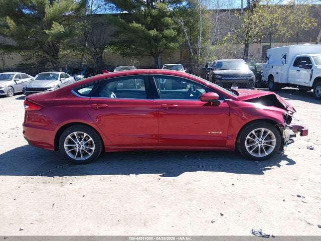 Продажа на аукционе авто 2019 Ford Fusion Hybrid Se, vin: 3FA6P0LU4KR206175, номер лота: 44911090
