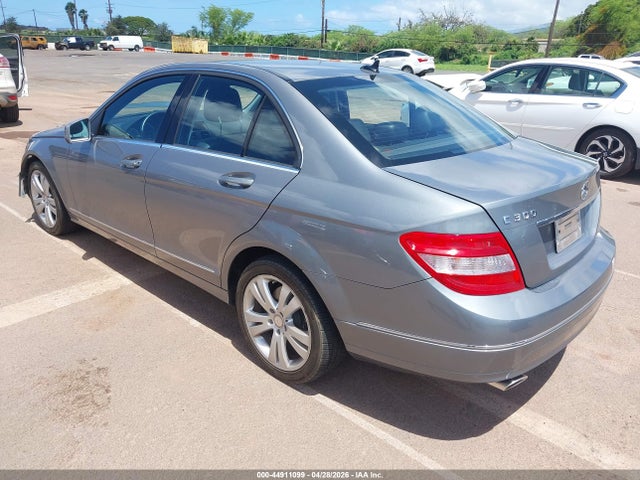 44911099 :رقم المزاد ، WDDGF5EB7BR140944 vin ، 2011 Mercedes-benz C 300 مزاد بيع