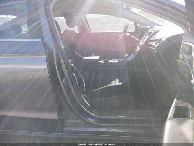 1FA6P0HD9E5399326 Ford FUSION SE