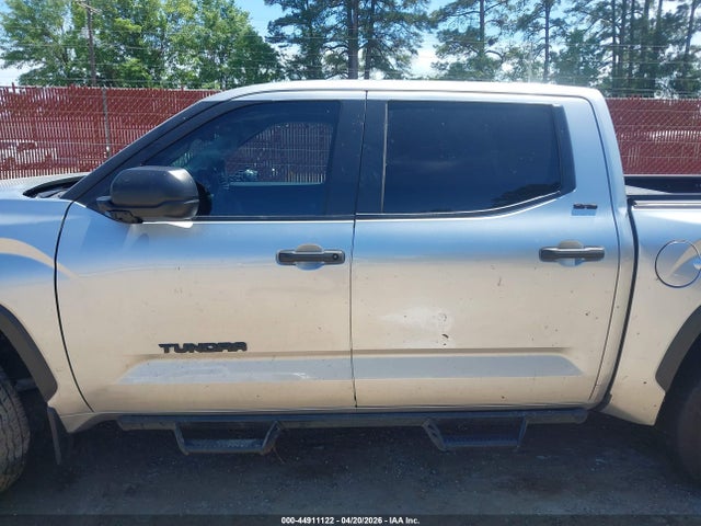 44911122 :رقم المزاد ، 5TFLA5DB1RX171069 vin ، 2024 Toyota Tundra Sr5 مزاد بيع