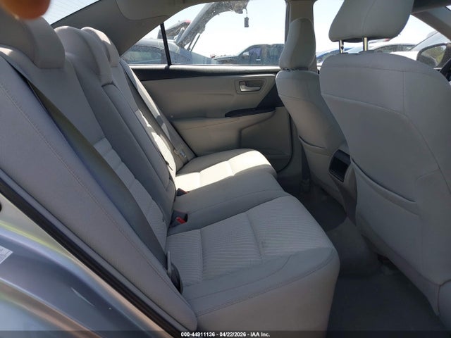 2015 Toyota Camry Le მანქანა იყიდება აუქციონზე, vin: 4T4BF1FK1FR481725, აუქციონის ნომერი: 44911136