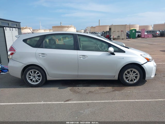 Toyota Prius V Five/four/three/two 2017 JTDZN3EU9HJ070673 Image 13
