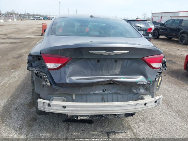 44911144 :رقم المزاد ، 1C3CCCBB7FN749916 vin ، 2015 Chrysler 200 S مزاد بيع