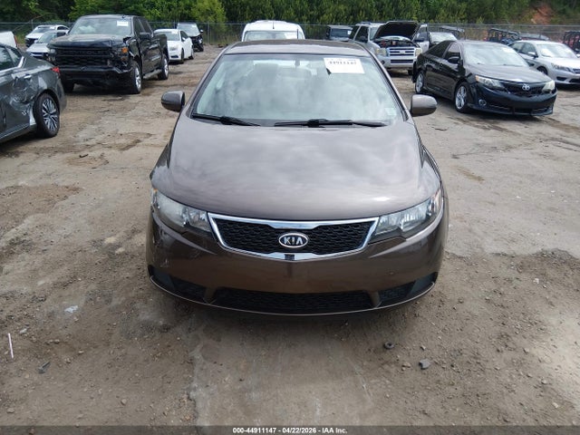 44911147 :رقم المزاد ، KNAFU4A24D5717318 vin ، 2013 Kia Forte Ex مزاد بيع