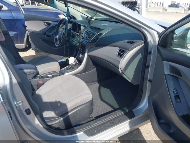 2014 Hyundai Elantra Se მანქანა იყიდება აუქციონზე, vin: 5NPDH4AEXEH468243, აუქციონის ნომერი: 44911154