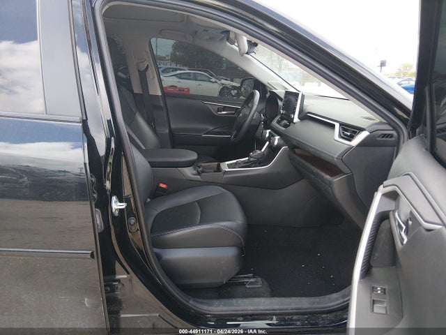 Продажа на аукционе авто 2020 Toyota Rav4 Limited, vin: 2T3N1RFV5LC112367, номер лота: 44911171