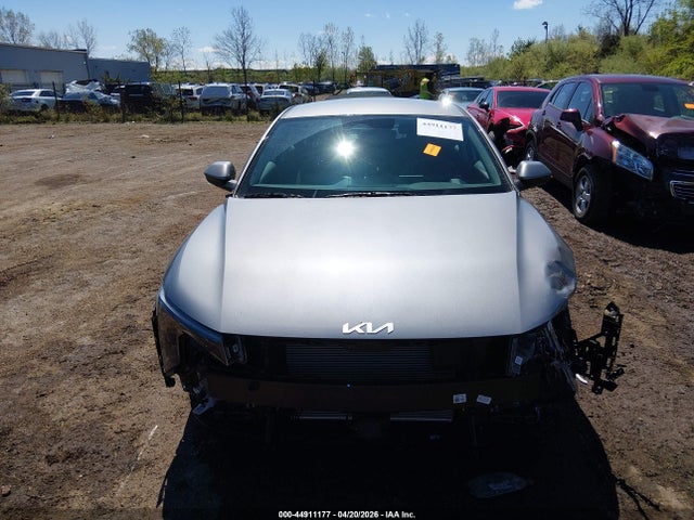 2025 Kia K4 Lxs მანქანა იყიდება აუქციონზე, vin: 3KPFT4DE4SE225580, აუქციონის ნომერი: 44911177