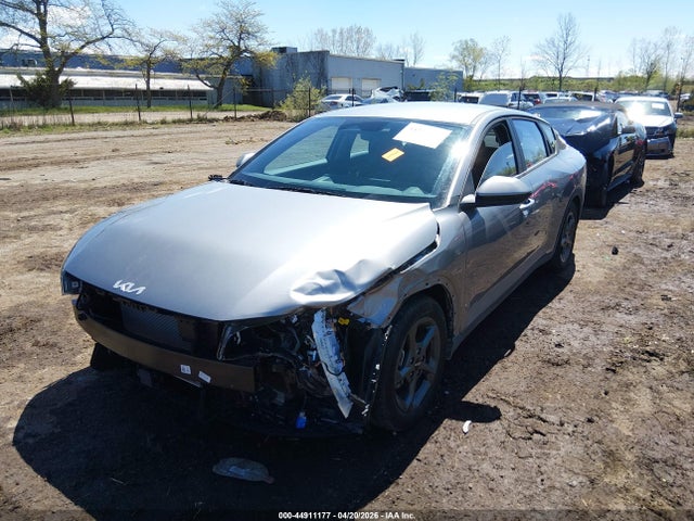 2025 Kia K4 Lxs მანქანა იყიდება აუქციონზე, vin: 3KPFT4DE4SE225580, აუქციონის ნომერი: 44911177