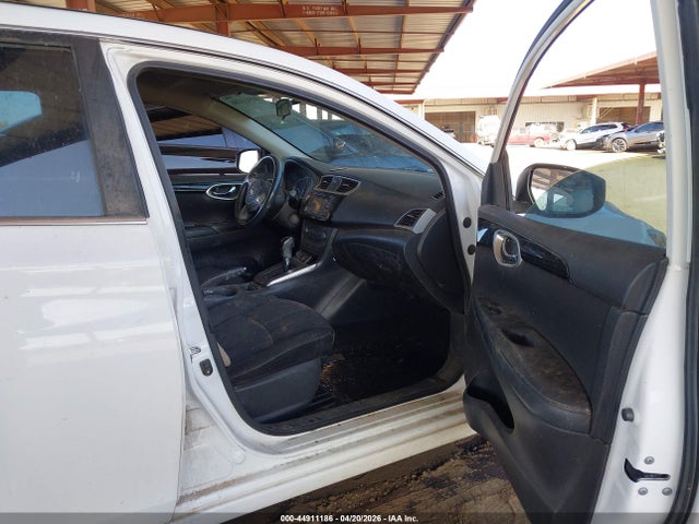 2017 Nissan Sentra Sv მანქანა იყიდება აუქციონზე, vin: 3N1AB7AP3HL647562, აუქციონის ნომერი: 44911186