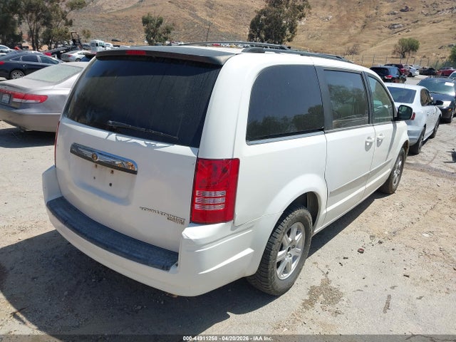 44911258 :رقم المزاد ، 2A4RR5D13AR350950 vin ، 2010 Chrysler Town & Country Touring مزاد بيع