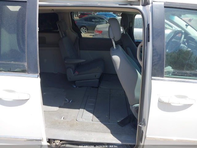 44911258 :رقم المزاد ، 2A4RR5D13AR350950 vin ، 2010 Chrysler Town & Country Touring مزاد بيع