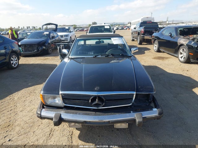 1979 Mercedes 450 Sl მანქანა იყიდება აუქციონზე, vin: 10704412053814, აუქციონის ნომერი: 44911257