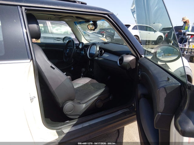 2012 MINI COOPER WMWSU3C57CT263365 Photo 4