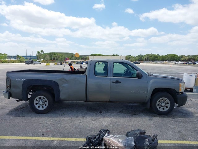 Продажа на аукционе авто 2009 Chevrolet Silverado 1500 Work Truck, vin: 1GCEK19J99E145149, номер лота: 44911300