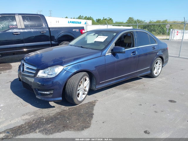 2014 Mercedes-benz C 250 Sport მანქანა იყიდება აუქციონზე, vin: WDDGF4HB9ER307119, აუქციონის ნომერი: 44911309