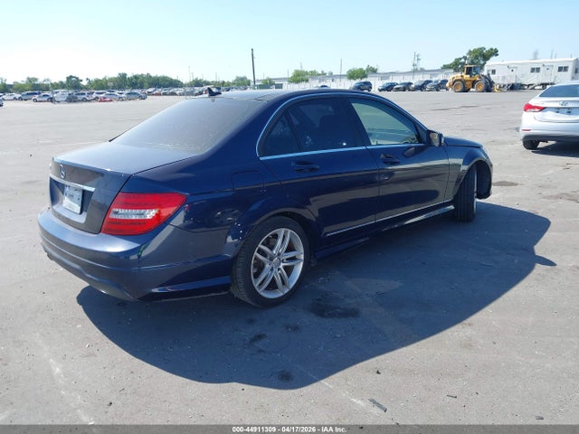 2014 Mercedes-benz C 250 Sport მანქანა იყიდება აუქციონზე, vin: WDDGF4HB9ER307119, აუქციონის ნომერი: 44911309