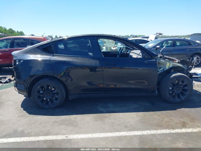 Продаж на аукціоні авто 2023 Tesla Model Y Awd/long Range Dual Motor All-wheel Drive, vin: 7SAYGDEE5PF620271, номер лоту: 44911324