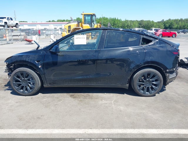 Продаж на аукціоні авто 2023 Tesla Model Y Awd/long Range Dual Motor All-wheel Drive, vin: 7SAYGDEE5PF620271, номер лоту: 44911324