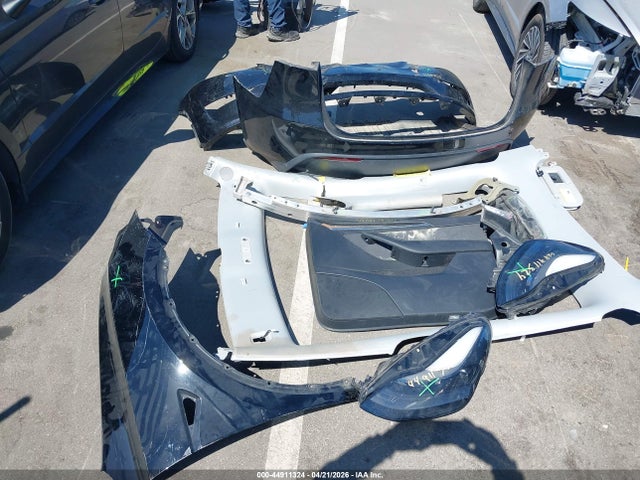 Продаж на аукціоні авто 2023 Tesla Model Y Awd/long Range Dual Motor All-wheel Drive, vin: 7SAYGDEE5PF620271, номер лоту: 44911324