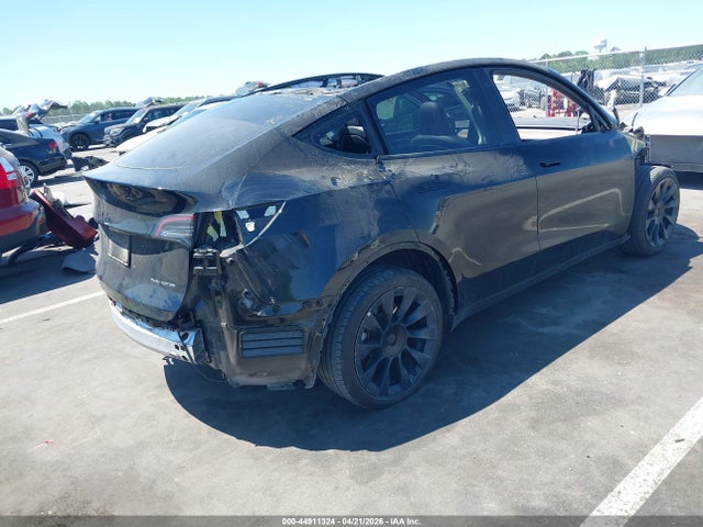 Продаж на аукціоні авто 2023 Tesla Model Y Awd/long Range Dual Motor All-wheel Drive, vin: 7SAYGDEE5PF620271, номер лоту: 44911324