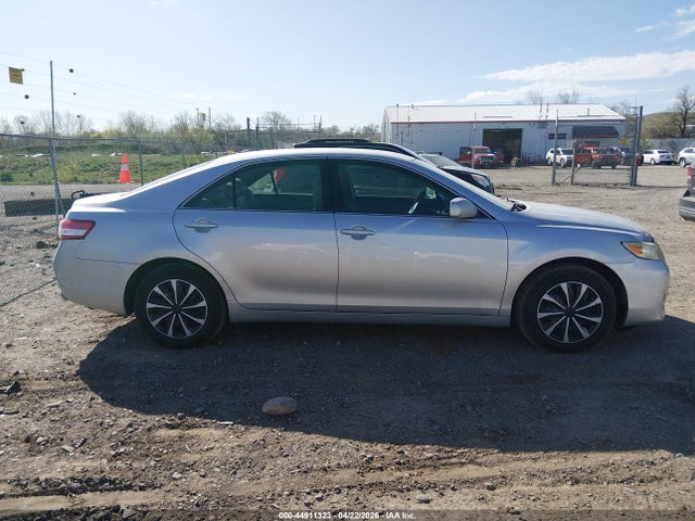 2010 Toyota Camry Le მანქანა იყიდება აუქციონზე, vin: 4T1BF3EK1AU059311, აუქციონის ნომერი: 44911323
