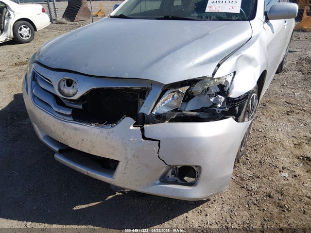 2010 Toyota Camry Le მანქანა იყიდება აუქციონზე, vin: 4T1BF3EK1AU059311, აუქციონის ნომერი: 44911323