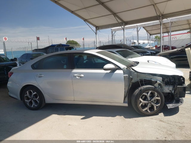 3KPF24AD9LE232511 KIA Forte Lxs
