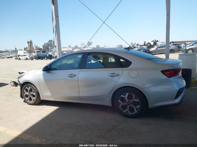 3KPF24AD9LE232511 KIA Forte Lxs