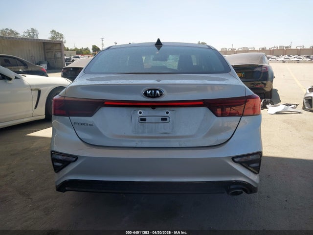 3KPF24AD9LE232511 KIA Forte Lxs