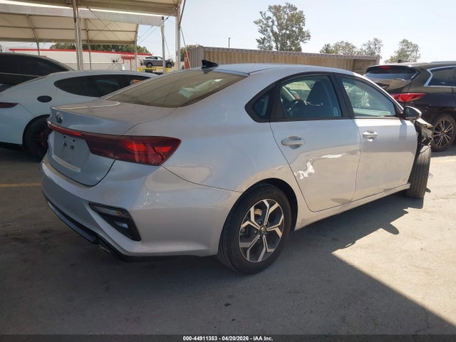 3KPF24AD9LE232511 KIA Forte Lxs