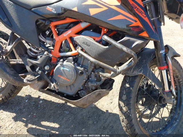 MD2JGJ402RN215194 KTM 390 Adventure