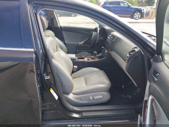 Продаж на аукціоні авто 2006 Lexus Is 350, vin: JTHBE262X65011323, номер лоту: 44911357