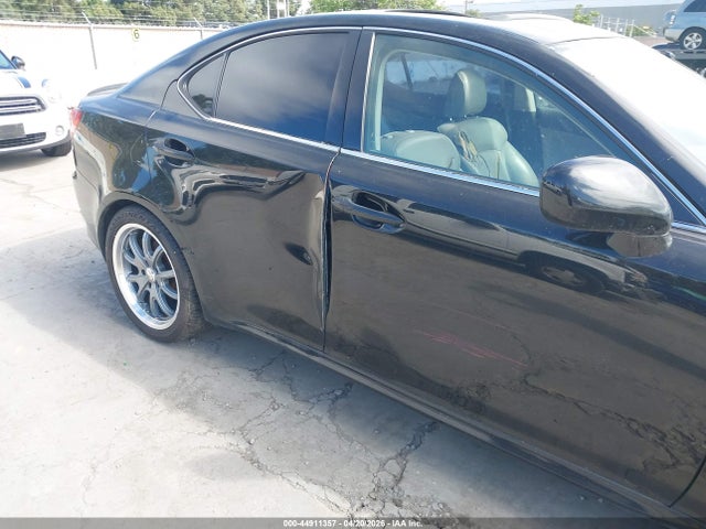 Продаж на аукціоні авто 2006 Lexus Is 350, vin: JTHBE262X65011323, номер лоту: 44911357
