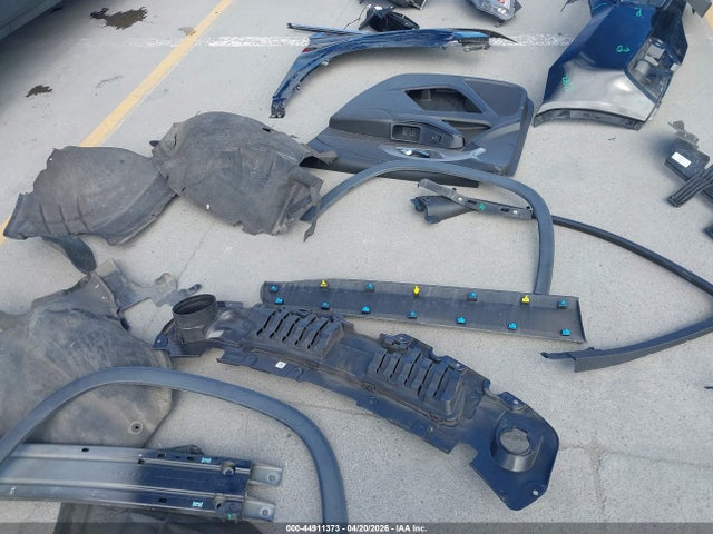 1GNERGKW0LJ329017 Chevrolet Traverse Fwd Lt Cloth