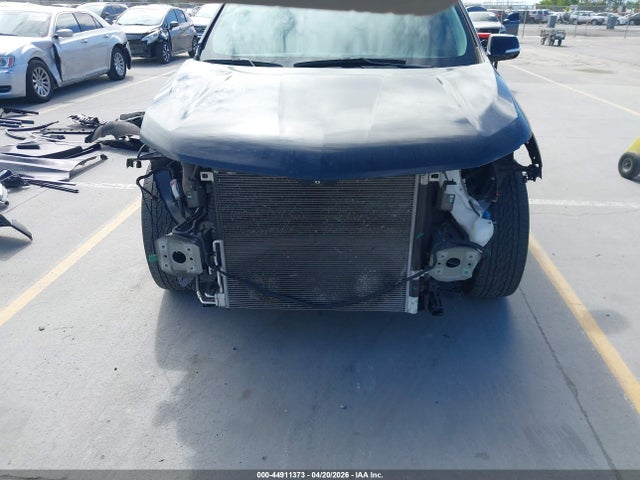 1GNERGKW0LJ329017 Chevrolet Traverse Fwd Lt Cloth