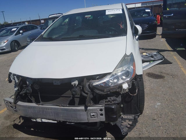 44911374 :رقم المزاد ، JTDZN3EU9GJ044492 vin ، 2016 Toyota Prius V Two مزاد بيع