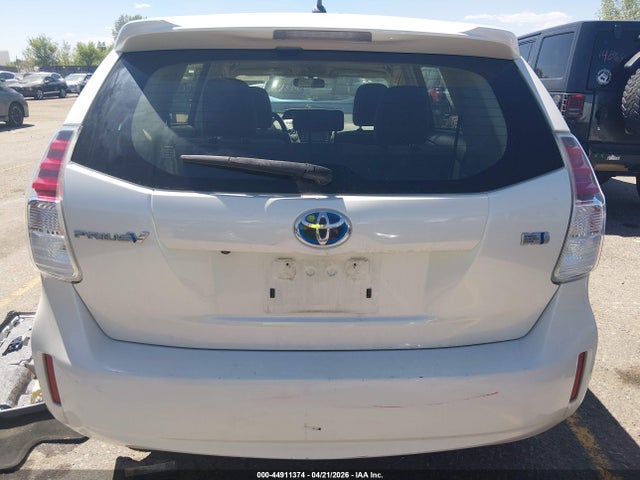 44911374 :رقم المزاد ، JTDZN3EU9GJ044492 vin ، 2016 Toyota Prius V Two مزاد بيع