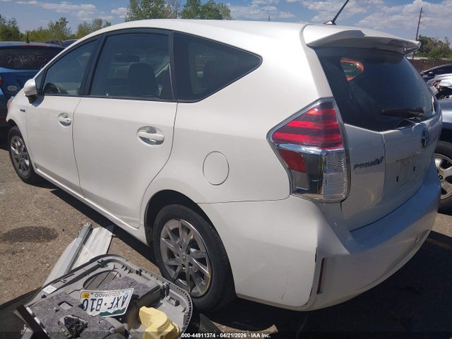 44911374 :رقم المزاد ، JTDZN3EU9GJ044492 vin ، 2016 Toyota Prius V Two مزاد بيع
