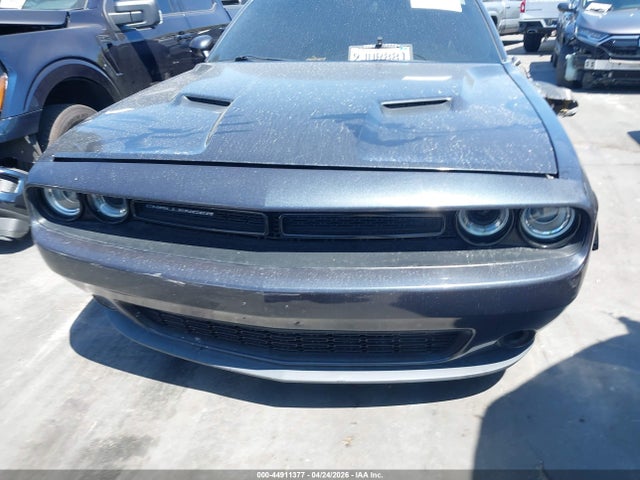 44911377 :رقم المزاد ، 2C3CDZAG7HH569022 vin ، 2017 Dodge Challenger Sxt مزاد بيع