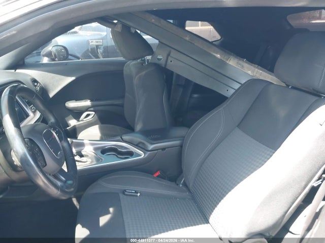 44911377 :رقم المزاد ، 2C3CDZAG7HH569022 vin ، 2017 Dodge Challenger Sxt مزاد بيع