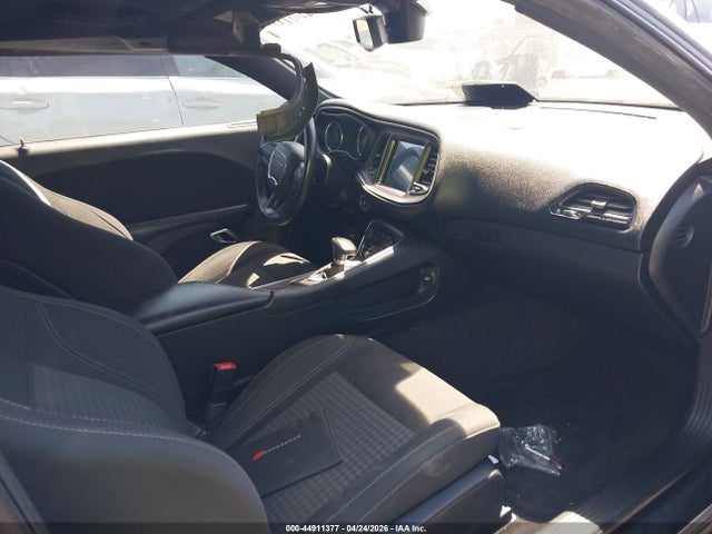 44911377 :رقم المزاد ، 2C3CDZAG7HH569022 vin ، 2017 Dodge Challenger Sxt مزاد بيع