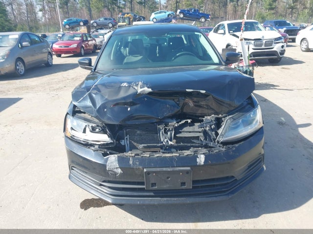 Продажа на аукционе авто 2018 Volkswagen Jetta 1.4t S, vin: 3VW2B7AJ3JM208713, номер лота: 44911391