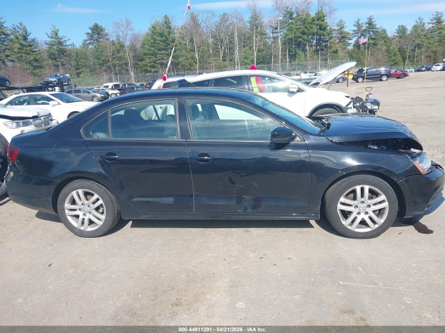 Продажа на аукционе авто 2018 Volkswagen Jetta 1.4t S, vin: 3VW2B7AJ3JM208713, номер лота: 44911391