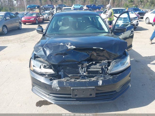 Продажа на аукционе авто 2018 Volkswagen Jetta 1.4t S, vin: 3VW2B7AJ3JM208713, номер лота: 44911391