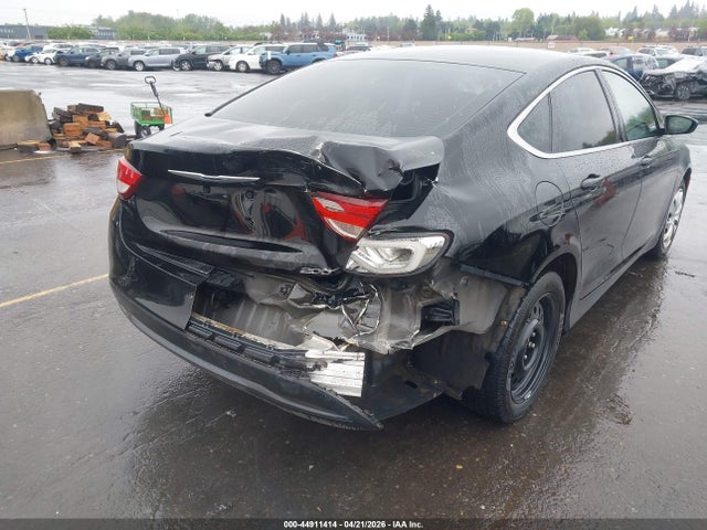 Chrysler 200 LX 2015 1C3CCCFB4FN622423 Image 6