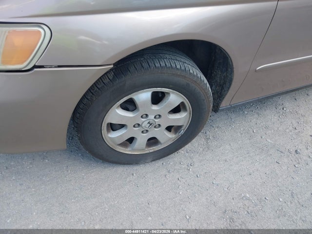 44911421 :رقم المزاد ، 5FNRL18684B101176 vin ، 2004 Honda Odyssey Ex مزاد بيع