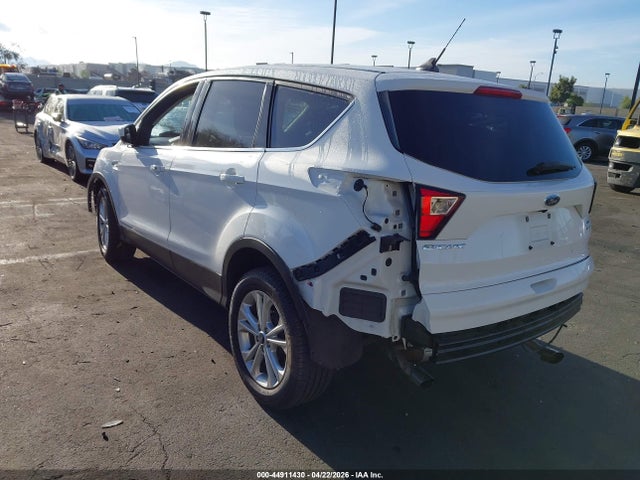 1FMCU0GD0KUB86527 Ford ESCAPE SE