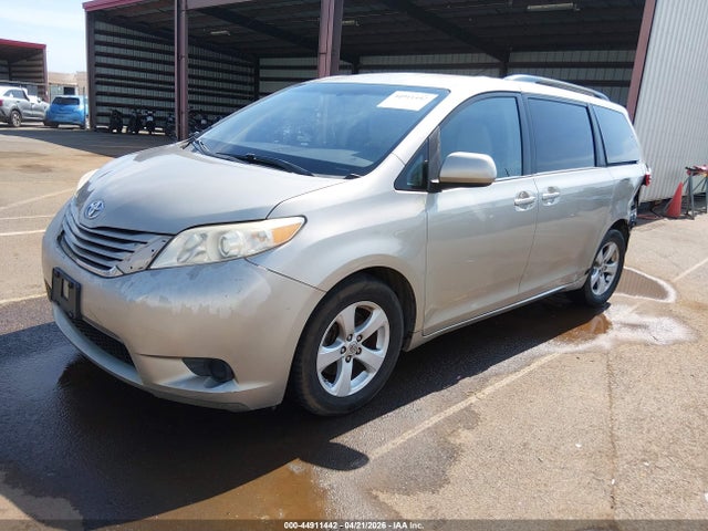 Aukcja sprzedaży 2017 Toyota Sienna Le Mobility, vin: 5TDKZ3DC1HS787974, numer aukcji: 44911442